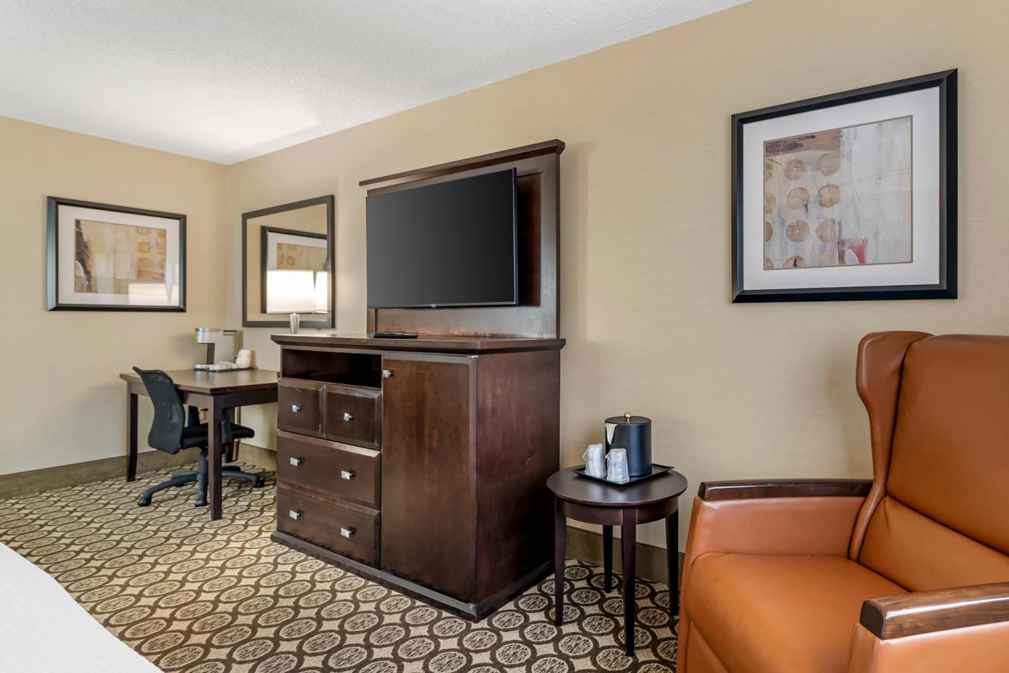 Best Western Plus Inntowner Madison Buitenkant foto
