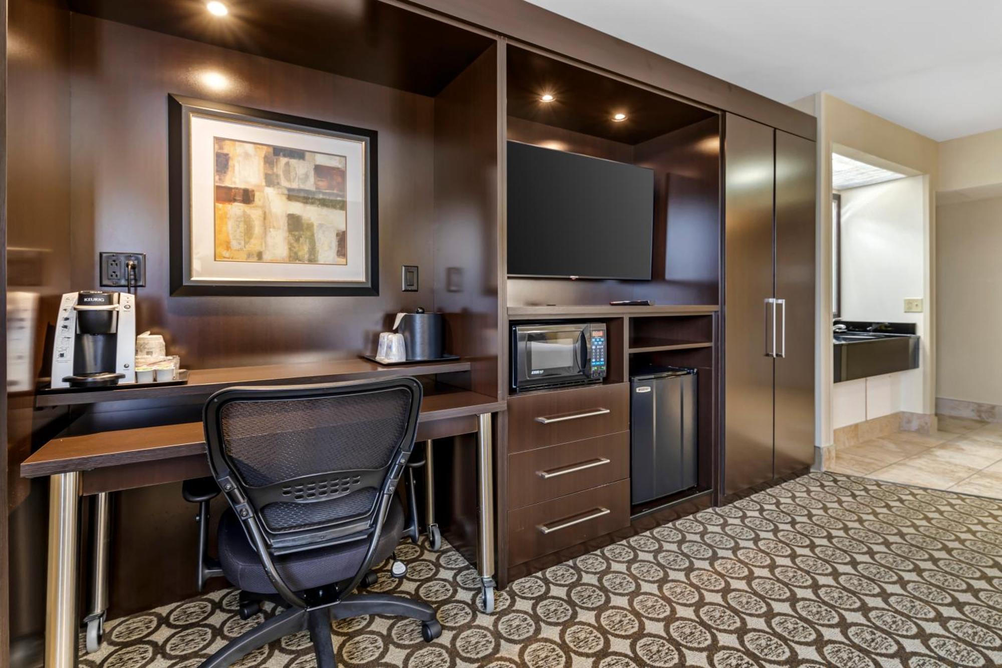 Best Western Plus Inntowner Madison Buitenkant foto