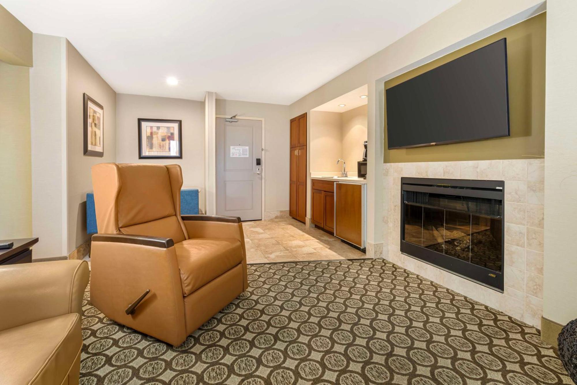 Best Western Plus Inntowner Madison Buitenkant foto