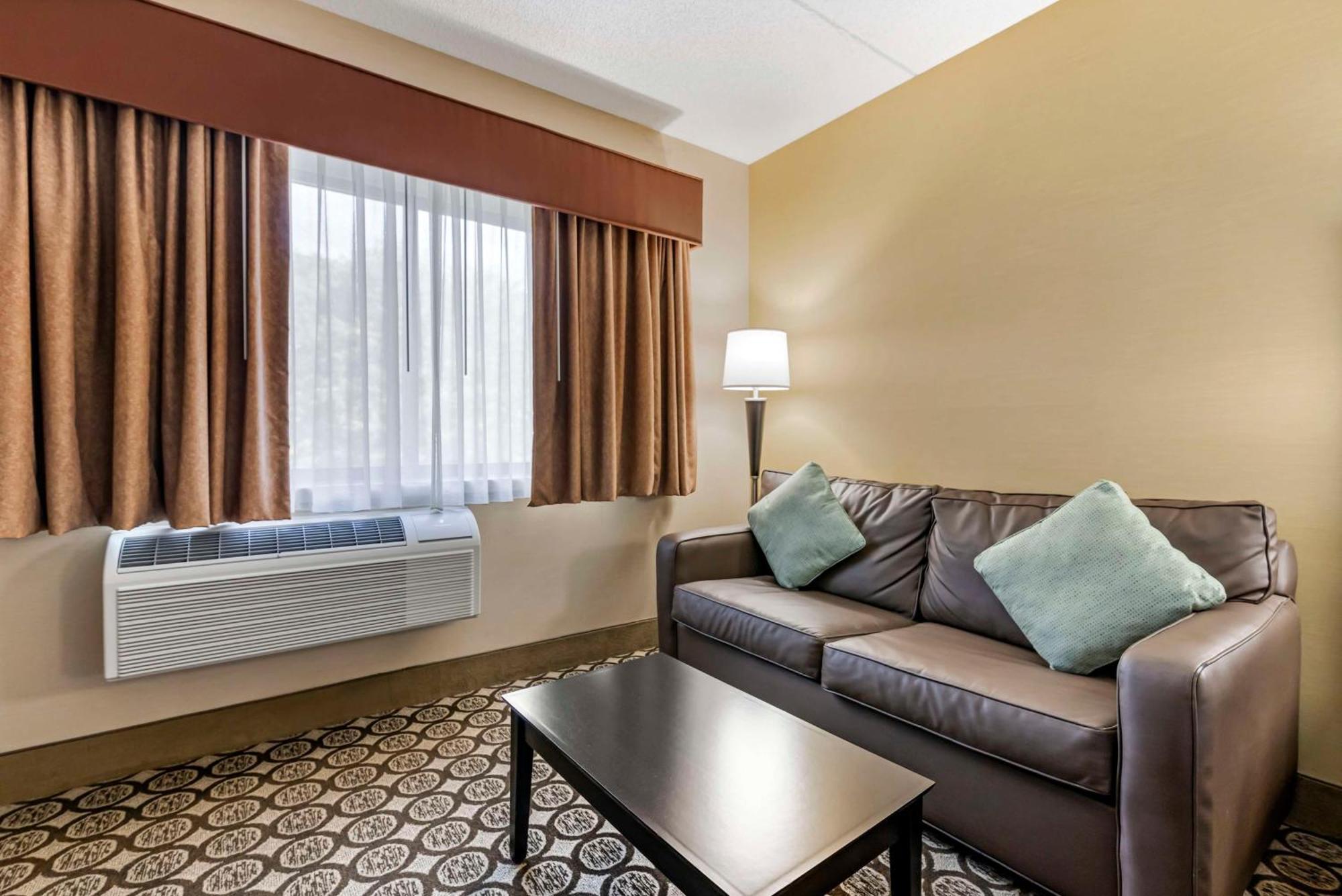 Best Western Plus Inntowner Madison Buitenkant foto