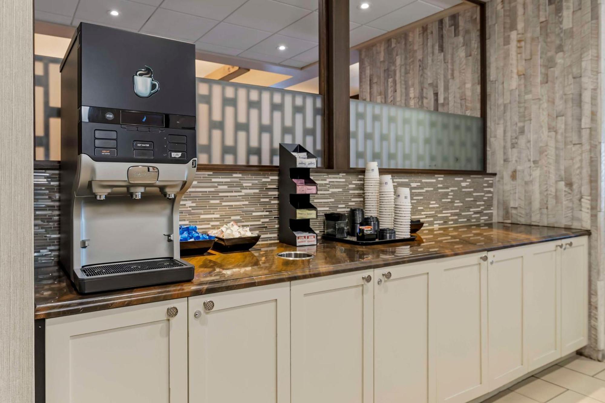 Best Western Plus Inntowner Madison Buitenkant foto